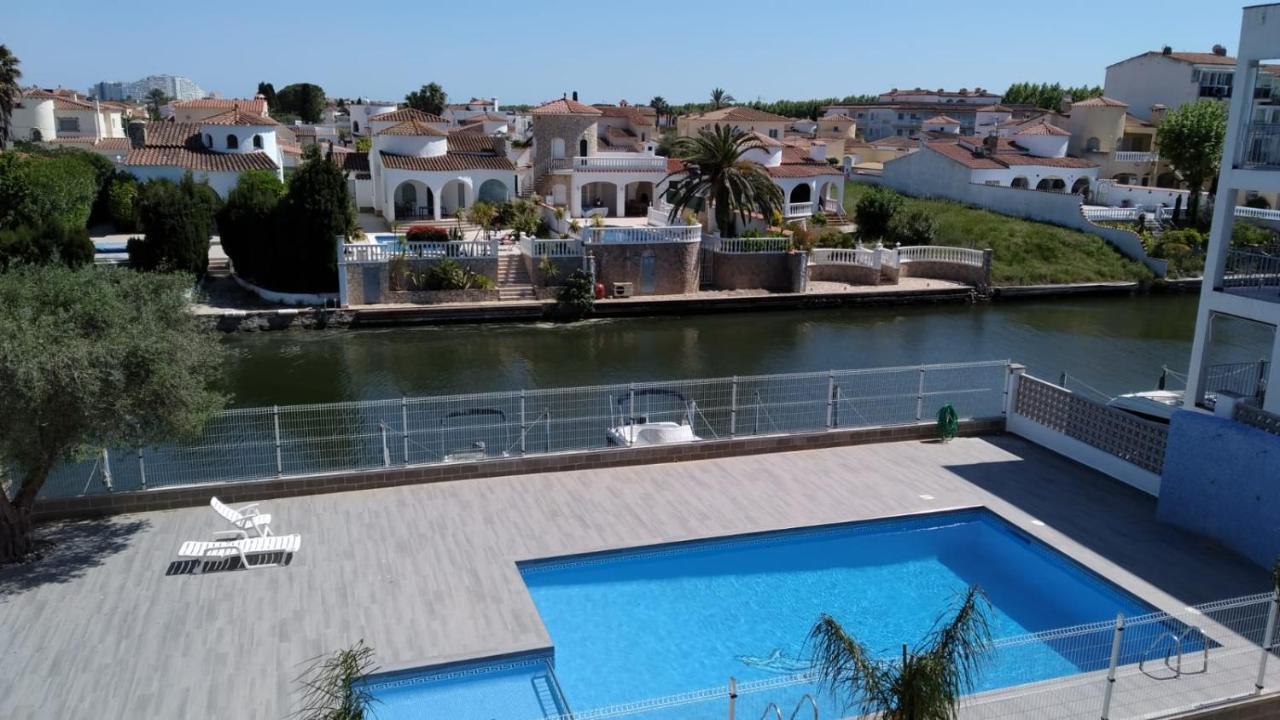 Apartament Amb Piscina Empuriabrava Exterior photo